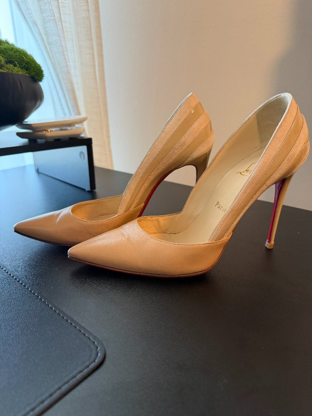 Christina Louboutin Super Pump 100 Kid/Suede/Pat Nude Heels